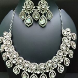 Starlight Crystal Teardrop Set / Regal Shine Rhinestone Necklace/ Jwellery Set